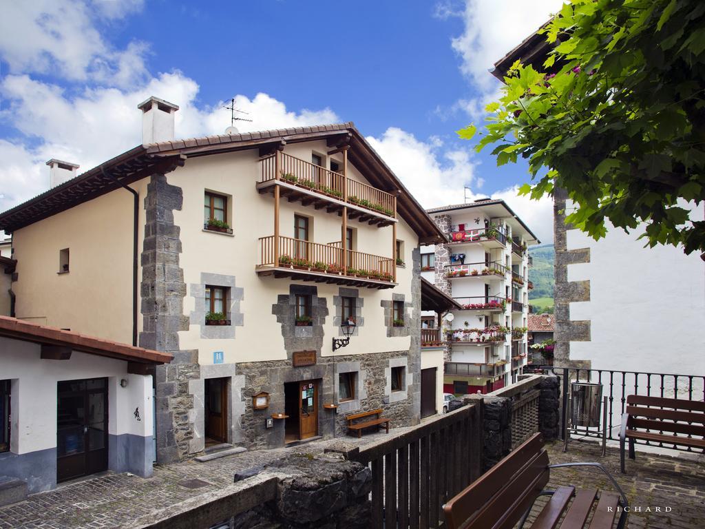 Hostal Musunzar Leiza Exterior foto